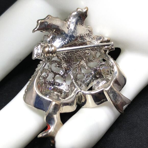 Christmas Bell Poinsettia Brooch, Red Green Enamel, 1960s Vintage Jewelry - Picture 6 of 10